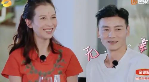 ▲蔡少芬(左)嫁給武打男星張晉(右),夫妻倆常常公開放閃。(圖/翻攝自YouTube 芒果衛視) ▲蔡少芬(左)嫁給武打男星張晉(右),夫妻倆常常公開放閃。(圖/翻攝自YouTube 芒果衛視)