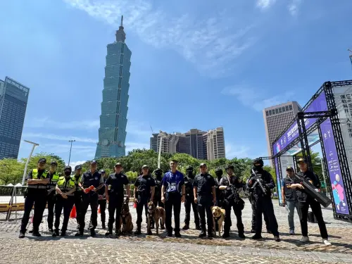 ▲2025雙北世壯運即將在17日晚間盛大開幕，台北市警局進行最後維安演練，由於有1.4萬全球各地選手前來，警方嚴陣以待，不敢掉以輕心。（圖／警方提供）