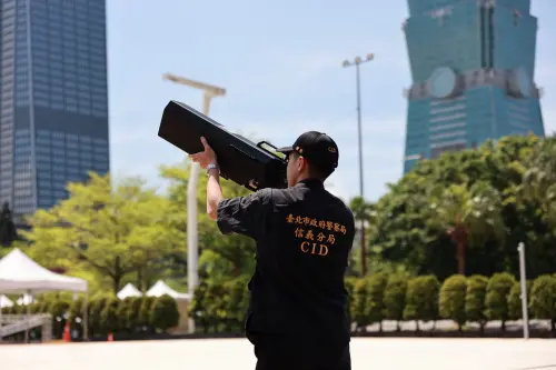 ▲2025雙北世壯運即將在17日晚間盛大開幕，預計全球1.4萬選手前來，警方進行最後維安演練。（圖／警方提供）