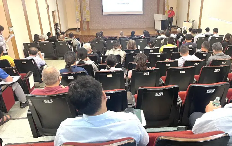 ▲經濟部產業園區管理局高屏分局舉辦中小微企業貸款講座及導入ESCO節能改善媒合會活動。(圖／產業園區管理局提供)