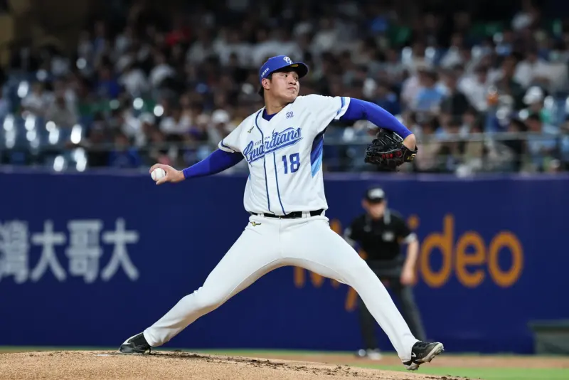 ▲富邦悍將黃保羅先發8局僅失1分，突破個人生涯單場局數新高，幫助球隊拿下勝利。（圖／富邦悍將提供）