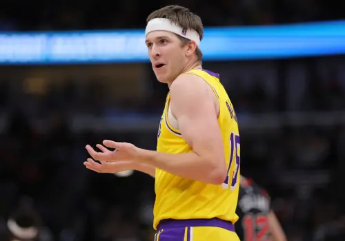 NBA／唐西奇不在也沒差！里夫斯狂砍51分　湖人127：120力退國王
