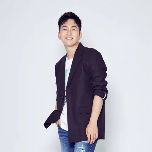 ▲朴世榮跟老公郭正旭（如圖）是拍攝校園神劇《學校2013》認識、相戀。（圖／郭正旭IG）