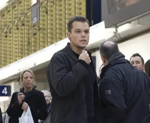 ▲麥特戴蒙（中）主演的《神鬼認證》系列，是最具真實感、像是會發生在當今社會的間諜故事。（圖／摘自IMDb）