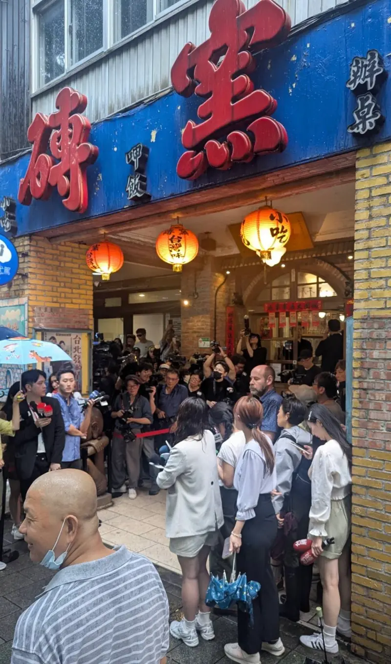 ▲輝達董事長黃仁勳今年兆元宴，再次辦在磚窯古早味懷舊餐廳。（圖╱NOWnews攝影中心）