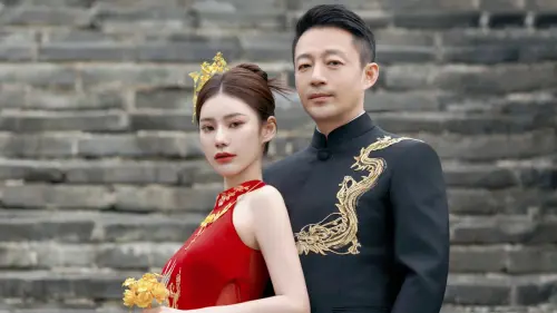 ▲馬筱梅（左）今（17）日甜嫁汪小菲（右），而汪母張蘭在婚宴外場複雜的表情也全被拍下，讓粉絲不禁感嘆：「當汪小菲的媽還真不容易。」（圖／汪小菲 微博）