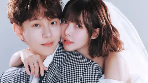 ▲龍俊亨（左）和泫雅（右）是2024年「非」元旦情侶之一，現在兩人以甜蜜過上婚後生活，泫雅也表示自己很幸福。（圖／泫雅IG）