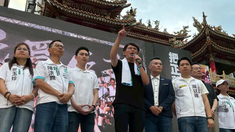 ▲黃國昌嗆賴清德「叫小卡賀欸」，別躲罷團背後。（圖／記者顏幸如攝，2025.05.18）