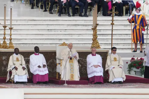 ▲教宗良十四世18日舉行就職彌撒。（圖／美聯社／達志影像）