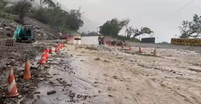 快訊／豪雨重創花蓮！多地傳出災情　秀林鄉和平村明天停班停課