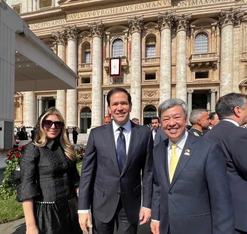 ▲總統特使陳建仁前副總統與美國國務卿盧比歐(Marco Rubio)合影。(圖/外交部提供)