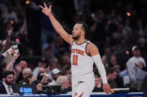 NBA季後賽,東、西區冠軍戰組合正式出爐,西區將由奧克拉荷馬雷霆對上明尼蘇達灰狼,東區則是紐約尼克對上印第安納溜馬,這4支球隊中只有尼克奪冠過,其餘3支球隊則是要尋求隊史首冠。(圖/美聯社/達志影像) ▲NBA季後賽,東、西區冠軍戰組合正式出爐,西區將由奧克拉荷馬雷霆對上明尼蘇達灰狼,東區則是紐約尼克對上印第安納溜馬,這4支球隊中只有尼克奪冠過,其餘3支球隊則是要尋求隊史首冠。(圖/美聯社/達志影像)