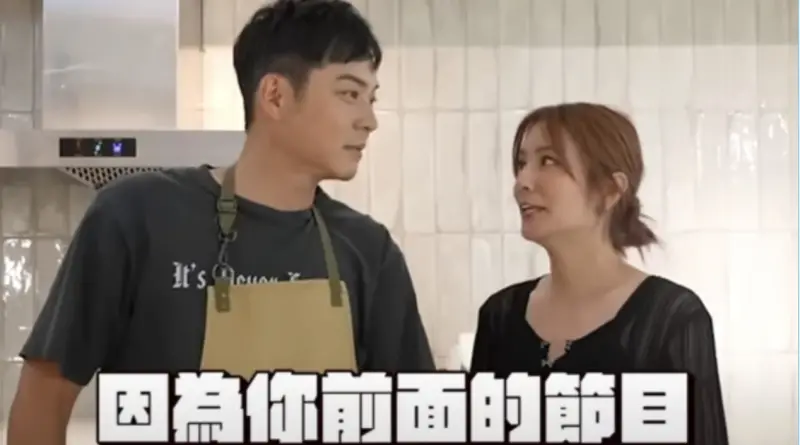 ▲《嗨！營業中》第5季持續熱播中，如今再搶攻YouTube市場，由姚元浩（左）及莎莎（右）主持子網路單元《嗨！HOW cooking》，過程中，莎莎炮火全開吐槽姚元浩：「你以前的節目都被停掉了，我們只好再幫你開一個新的啊！」現場笑聲不斷。（圖／好看娛樂提供）