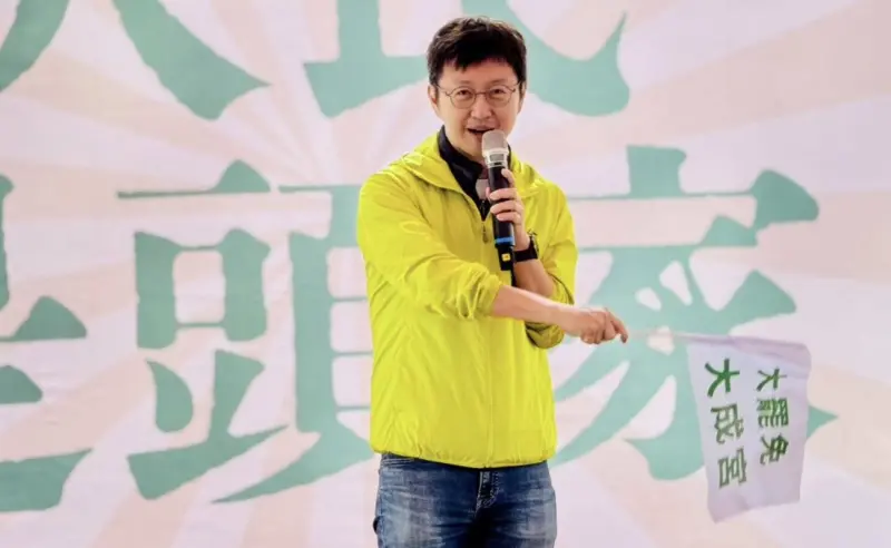 ▲民進黨台中市議員江肇國被黃國昌批評「選輸翻桌」，他反譏台中罷免的柴火「是三傻小弟自己添加的」！（圖／江肇國提供，2025.05.19）