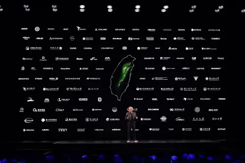 黃仁勳「背板概念股」又來！秀輝達122家夥伴　55檔上榜
