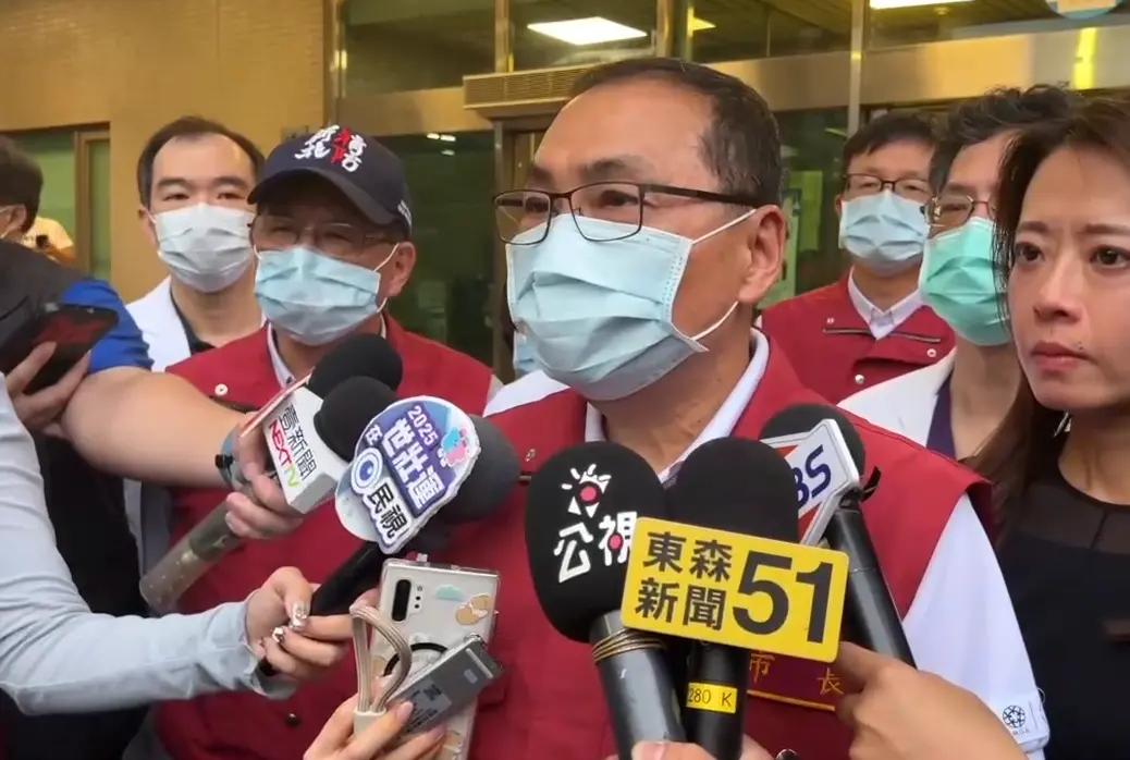 ▲新北市長侯友宜稍早受訪時一度哽咽。（圖／新北市政府提供）