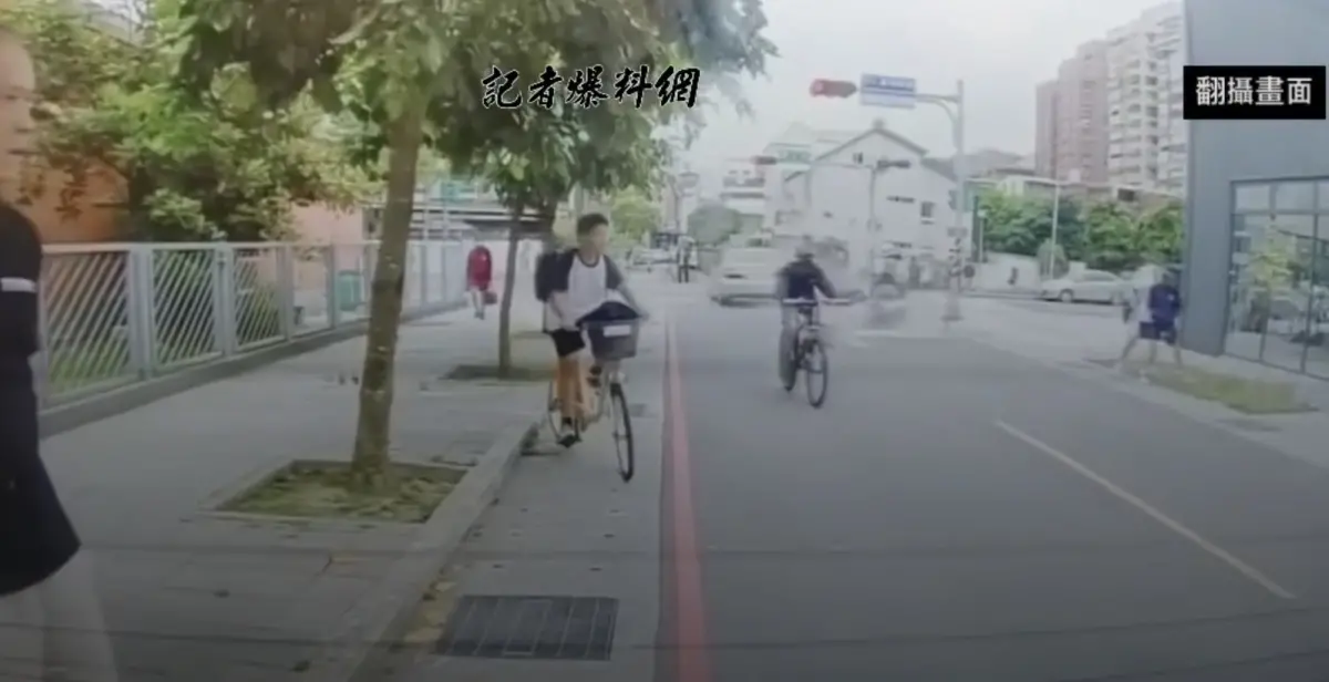 ▲三峽車禍造成3人身亡12人受傷，許多三峽國中學生遇劫。（圖／翻攝自記者爆料網）