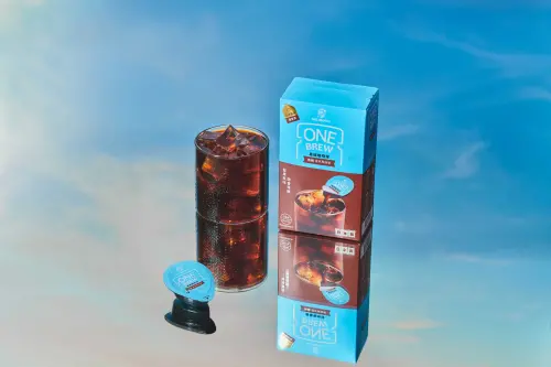 伯朗咖啡推出全新ONE BREW易搖咖啡球-無糖濃萃黑咖啡,每顆25ml,每盒10顆,平均單顆只要17元。(圖/官方提供) ▲伯朗咖啡推出全新ONE BREW易搖咖啡球-無糖濃萃黑咖啡,每顆25ml,每盒10顆,平均單顆只要17元。(圖/官方提供)