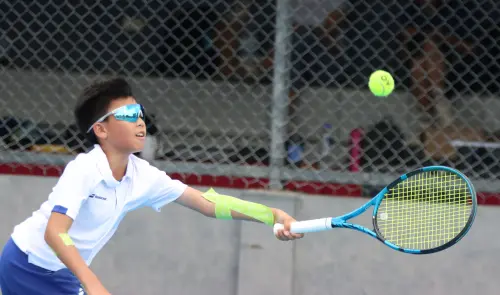 ▲吳謙立因傷改打單手反拍。（圖／四維體育推廣教育基金會提供）