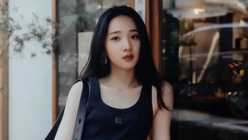 ▲台灣新生代女演員李沐（如圖）傳出半年內2次分手，才剛分開主唱鄒序，近期又傳出與《想見你》男星施柏宇未官宣戀情就分手。（圖／翻攝自李沐IG）