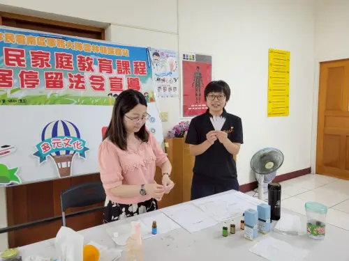 ▲雲林移民署舉辦「香氛紓壓DIY體驗工作坊」，透過芳療與溝通技巧課程，協助新住民家庭建立良好互動，共築在台幸福生活。（圖／移民署）
