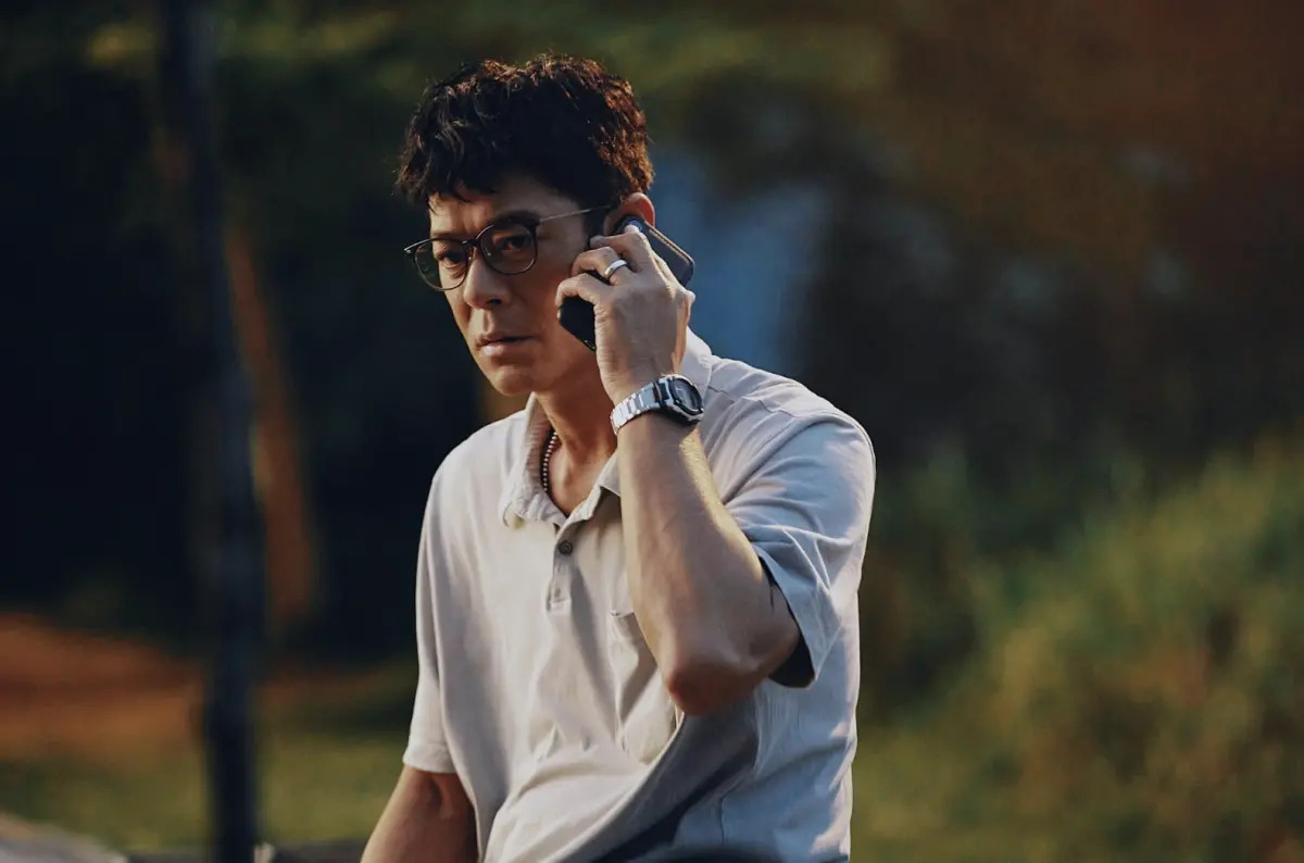 ▲古天樂在《私家偵探》扮演落魄的偵探，原本幫客戶抓姦，竟查到自己的妻子出軌，甚至還被捲進連環殺人案中，遭遇很坎坷。（圖／華映娛樂提供）