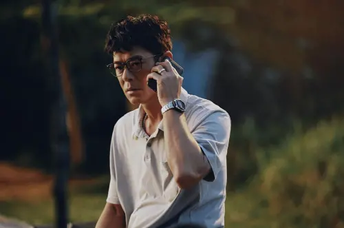 ▲古天樂在《私家偵探》扮演落魄的偵探,原本幫客戶抓姦,竟查到自己的妻子出軌,甚至還被捲進連環殺人案中,遭遇很坎坷。(圖/華映娛樂提供) ▲古天樂在《私家偵探》扮演落魄的偵探,原本幫客戶抓姦,竟查到自己的妻子出軌,還被捲進連環殺人案中。(圖/華映娛樂提供)