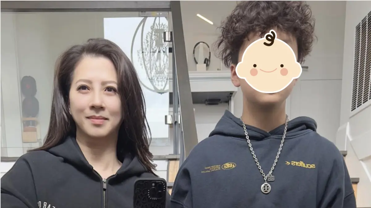 ▲53歲女星郭靜純（左）與老公王信貴育有1子1女，昨（19）日她發文曬出國小六年級的兒子馬克近照，驚見他身高已達174公分，與媽媽併排站在一起，對比模樣相當驚人，不少網友看了驚呼：「太帥了吧！」（圖／翻攝自郭靜純臉書）