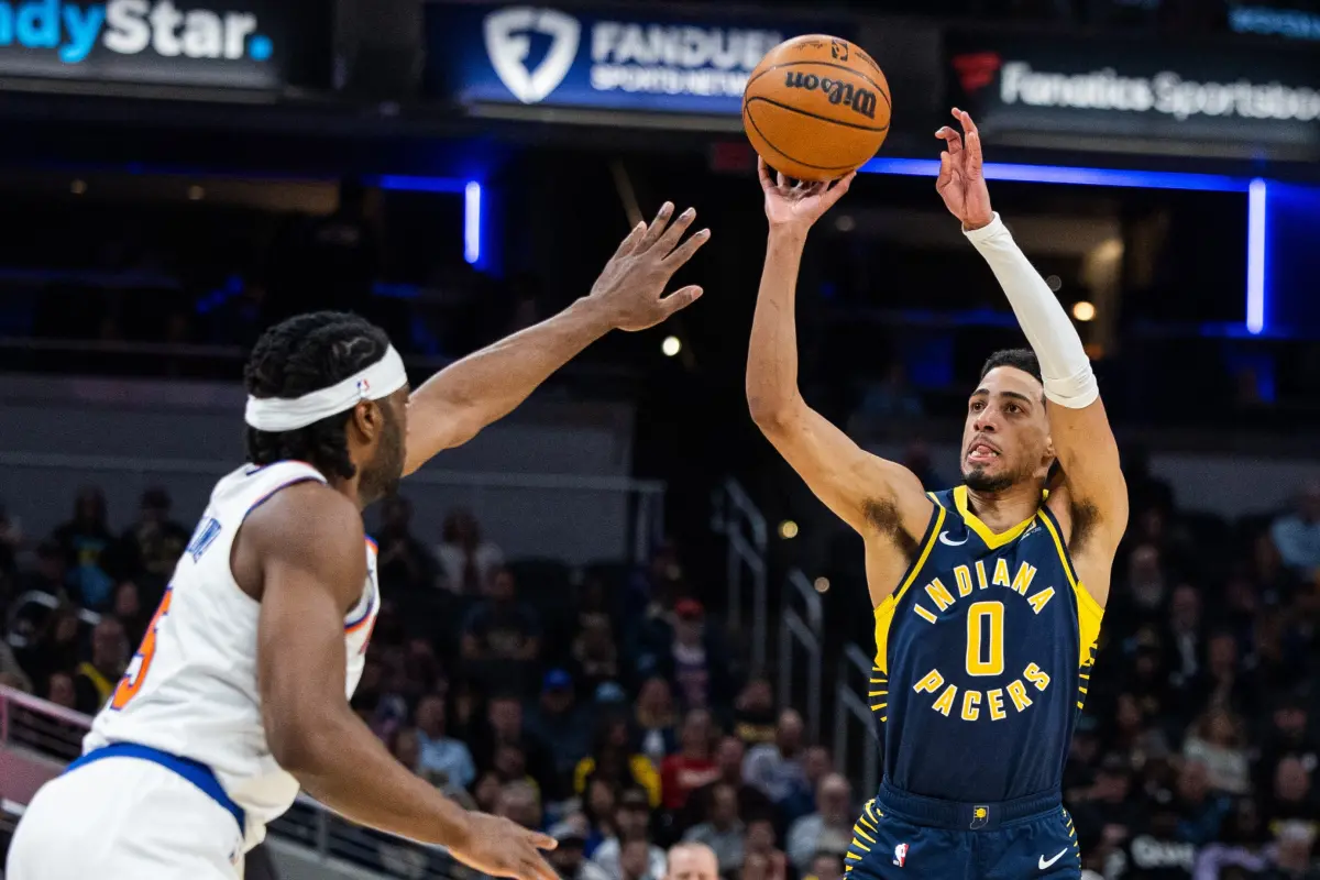 ▲尼克與溜馬將在東區決賽爭奪總冠軍賽門票，這是兩隊隊史第四次在東區決賽交手，NBA官網預測溜馬將在以4勝2敗淘汰尼克。圖／美聯社／達志影像）