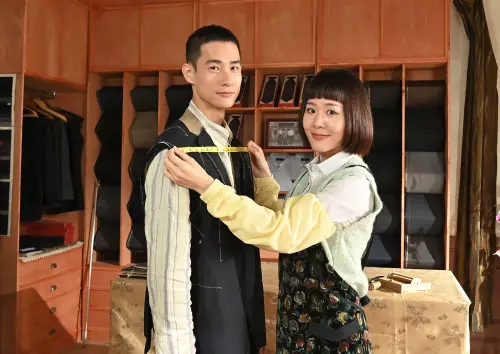 ▲盧彥澤(左)和何宜珊都表示這支片頭畫面超美。台視提供