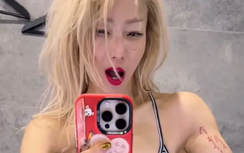 鄭秀文52歲身材變了！超狂線條嚇到粉絲　和許志安夫妻互動近況曝
