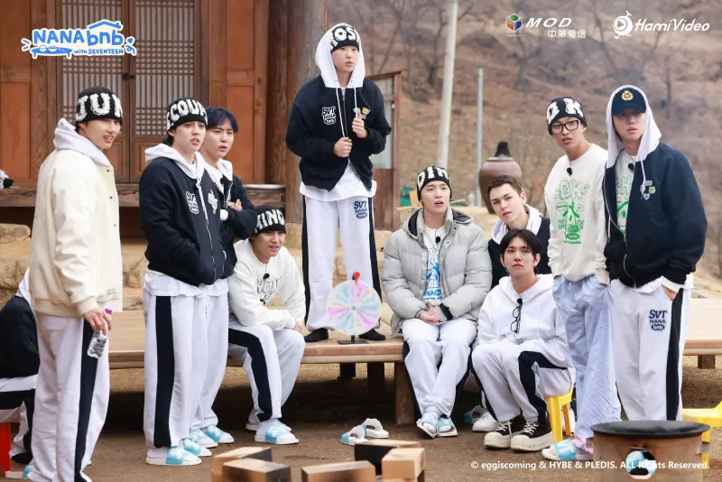 ▲SEVENTEEN再度與羅PD（羅暎錫）合作新節目《NANA bnb with SEVENTEEN》，粉絲超期待播出。（圖／Hami Video）