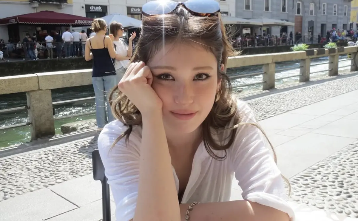 ▲24歲「人間芭比」Somi為了參加The North Face台北101門市開幕活動，提前於昨日來台做準備，並出席明日品牌在台北101的活動。（圖／Somi IG）