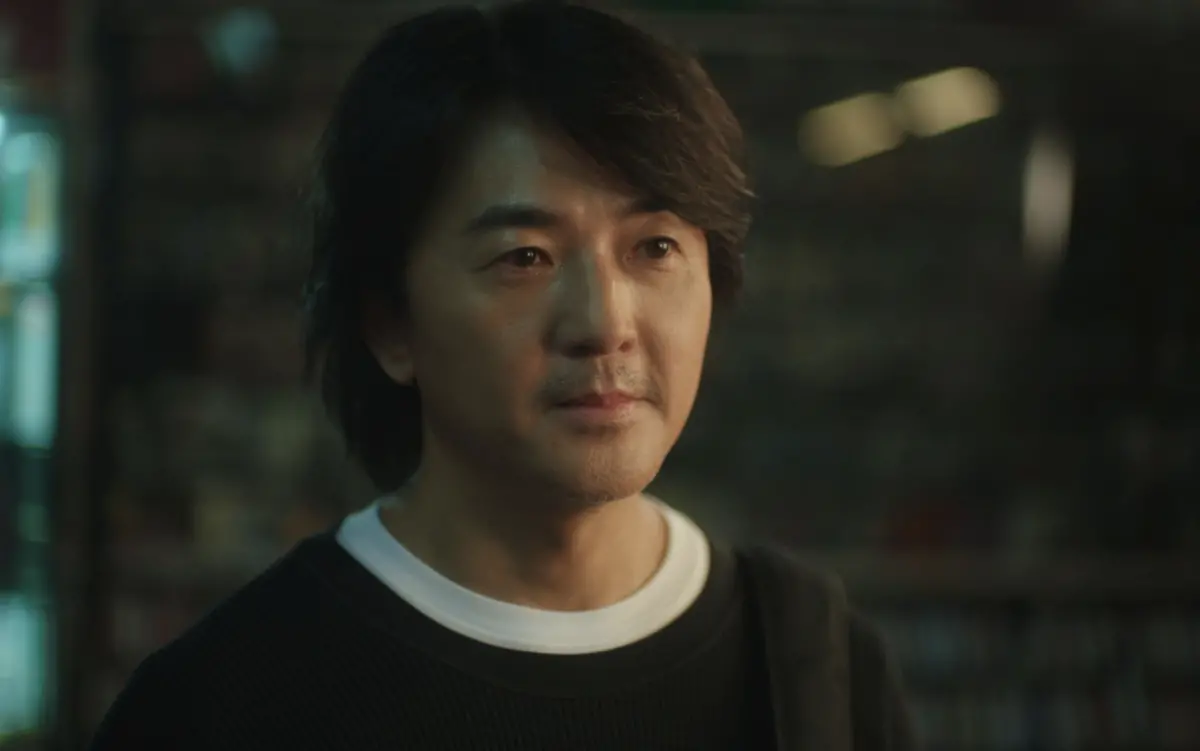 ▲鄭伊健近年身材比較臃腫，他在美國用餐時被粉絲巧遇拍下照片，57歲的他發福明顯，甚至被網友無情吐槽「脖子不見了」。（圖／台北電影節提供）