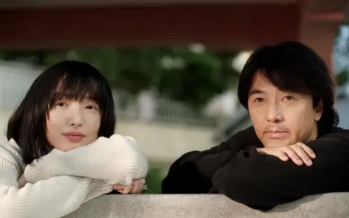 ▲蔡思韵等(左)與鄭伊健在《久別重逢》在浪漫的愛情對手戲。(圖/台北電影節提供) ▲蔡思韵等(左)與鄭伊健在《久別重逢》在浪漫的愛情對手戲。(圖/台北電影節提供)