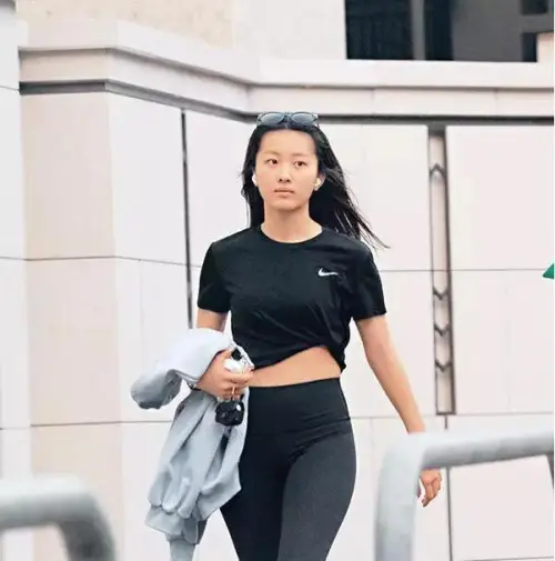 ▲出身藝術世家的陳康堤，被譽為香港「最強星2代」。（圖／翻攝自微博）