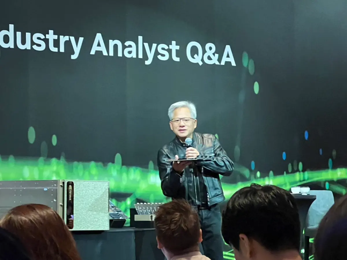 ▲輝達執行長黃仁勳21日表示，台灣應該要有屬於自己的AI產業。（圖╱記者林汪靜攝）