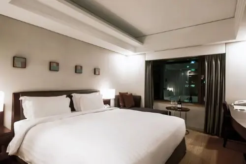 易遊網推出四星級飯店「首爾花園酒店」房間寬敞舒適,每晚最低免2,500元。(圖/易遊網提供) ▲易遊網推出四星級飯店「首爾花園酒店」房間寬敞舒適,每晚最低免2,500元。(圖/易遊網提供)