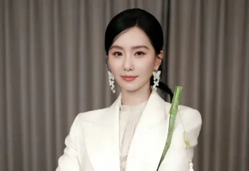 劉詩詩得獎被消失、白鹿無故上榜！愛奇藝認了頒獎烏龍：工作疏忽
