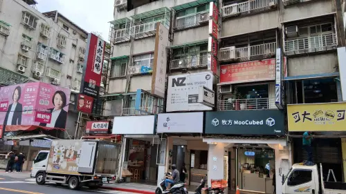 ▲台北市大安區師大路的店面單坪破萬元,拿下今年第一季店面單價王。(圖/台灣房屋中正加盟店提供) ▲台北市大安區師大路的店面單坪破萬元,拿下今年第一季店面單價王。(圖/台灣房屋中正加盟店提供)
