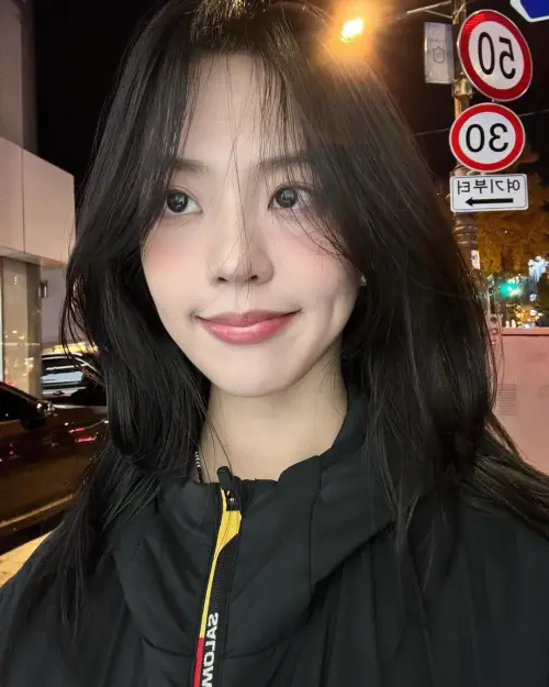 ▲韓國女團隊長I.L自爆罹患血癌，讓她心情非常低落，不僅自嘲「運氣爛透」，更難過喊「神是不是搞錯了？」似乎對自己罹癌一事感到不可置信。（圖／I.L IG）