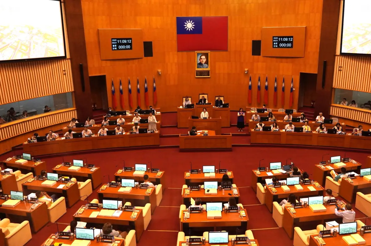 ▲屏東縣議會第5次定期會，周春米發表施政總報告。（圖／屏東縣府提供）