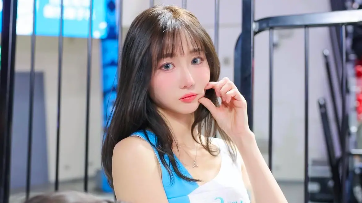 ▲前富邦悍將「Fubon Angels」啦啦隊成員朱朱連2天分享人生喜事，先登記結婚、再宣布懷孕，開心喊：「幹大事了，踏進下一個人生旅途！」（圖／朱朱IG）