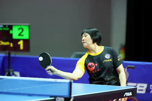 ▲盧碧春世壯運首戰對決周虹華，20分鐘內，以3比0獲勝