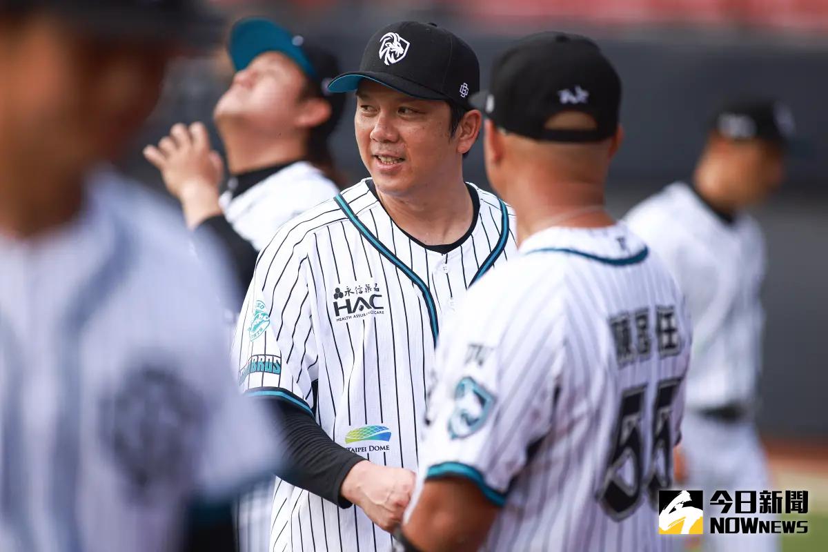 ▲花蓮光復鄉因颱風引發堰塞湖溢流，洪水直衝市區，棒球人周思齊、高國輝紛紛在社群平台表達對家鄉的擔憂。（圖／記者葉政勳攝）