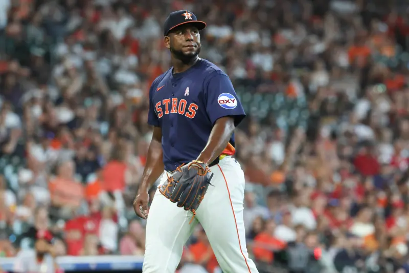 ▲美國職業棒球大聯盟（Major League Baseball）休士頓太空人隊31歲多明尼加右投Ronel Blanco於5月20日感到右手肘不適，隔日隨即返回休士頓，並預計在今（22）日接受球隊醫療團隊的精密檢查。（圖／美聯社／達志影像）