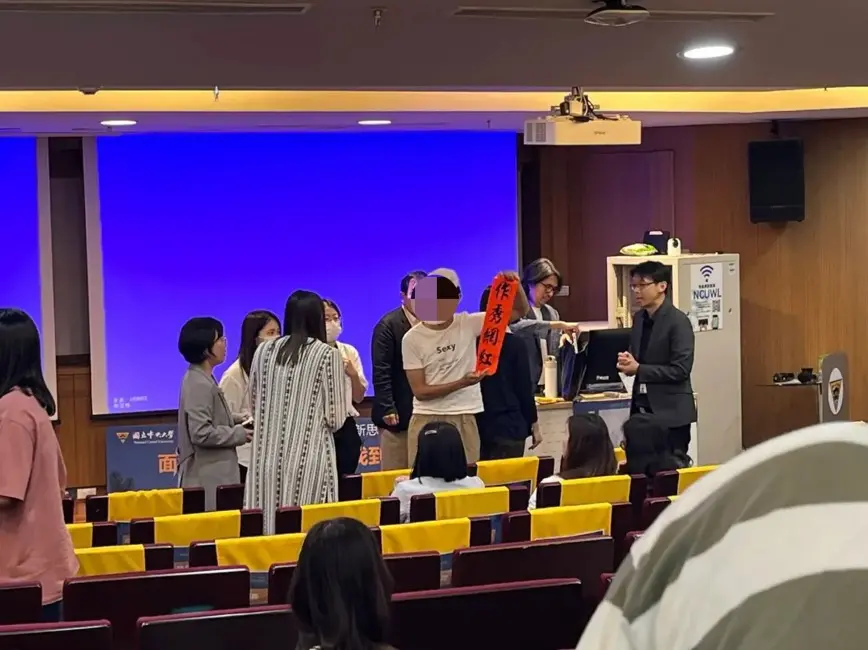 演講上QA提問！男學生被封「中央戰神」還原現場：葉丙成經不起問