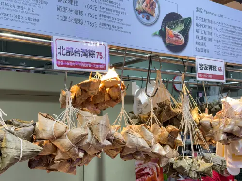 北部粽用乾蒸的方式,更能維持粽子粒粒分明的口感。(圖/記者周淑萍攝) ▲北部粽用乾蒸的方式,更能維持粽子粒粒分明的口感。(圖/記者周淑萍攝)