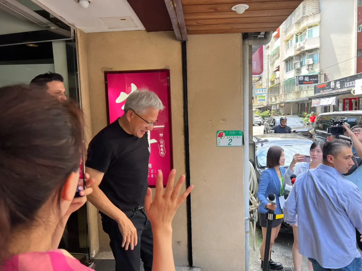 ▲輝達執行長黃仁勳22日表示，將於明早離開台灣。（圖╱記者林汪靜攝）