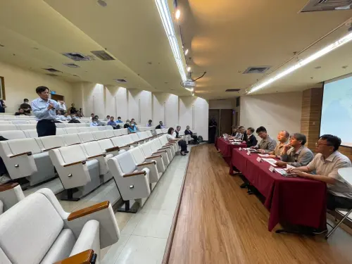 ▲捷運局指出,捷運施工交維計畫均由交通專業技師研擬,且經道安會報審查通過後進場施作交維設施。(圖/高市府捷運局提供) ▲捷運局指出,捷運施工交維計畫均由交通專業技師研擬,且經道安會報審查通過後進場施作交維設施。(圖/高市府捷運局提供)